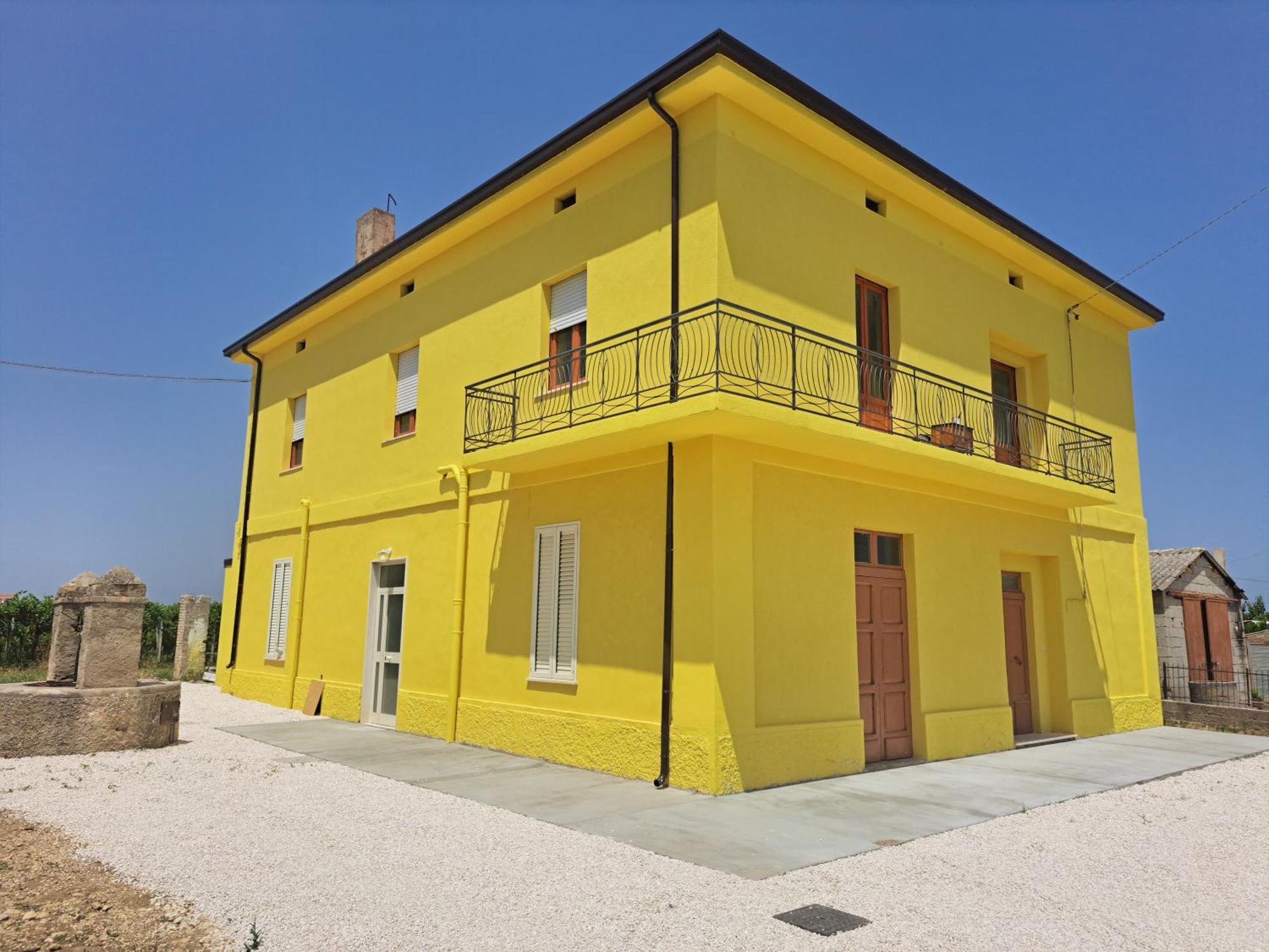 B & B Le Tre Rose Tollo 外观 照片